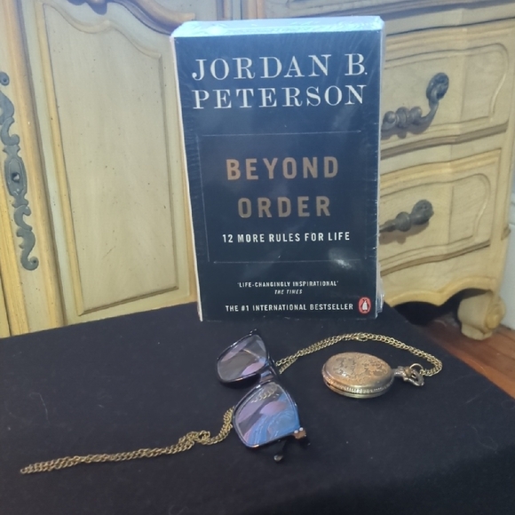 Jordan B. Peterson Books - Beyond Order & 12 Rules for Life - Picture 4 of 8